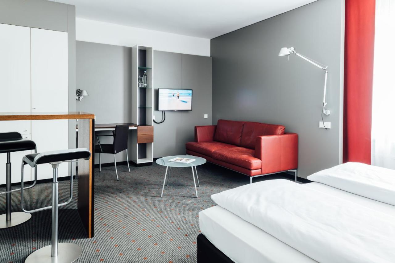 Vienna House Easy By Wyndham Stuttgart Hotel Exterior foto