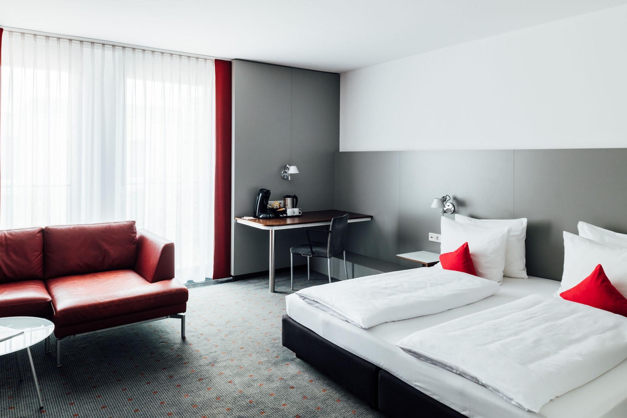 Vienna House Easy By Wyndham Stuttgart Hotel Exterior foto