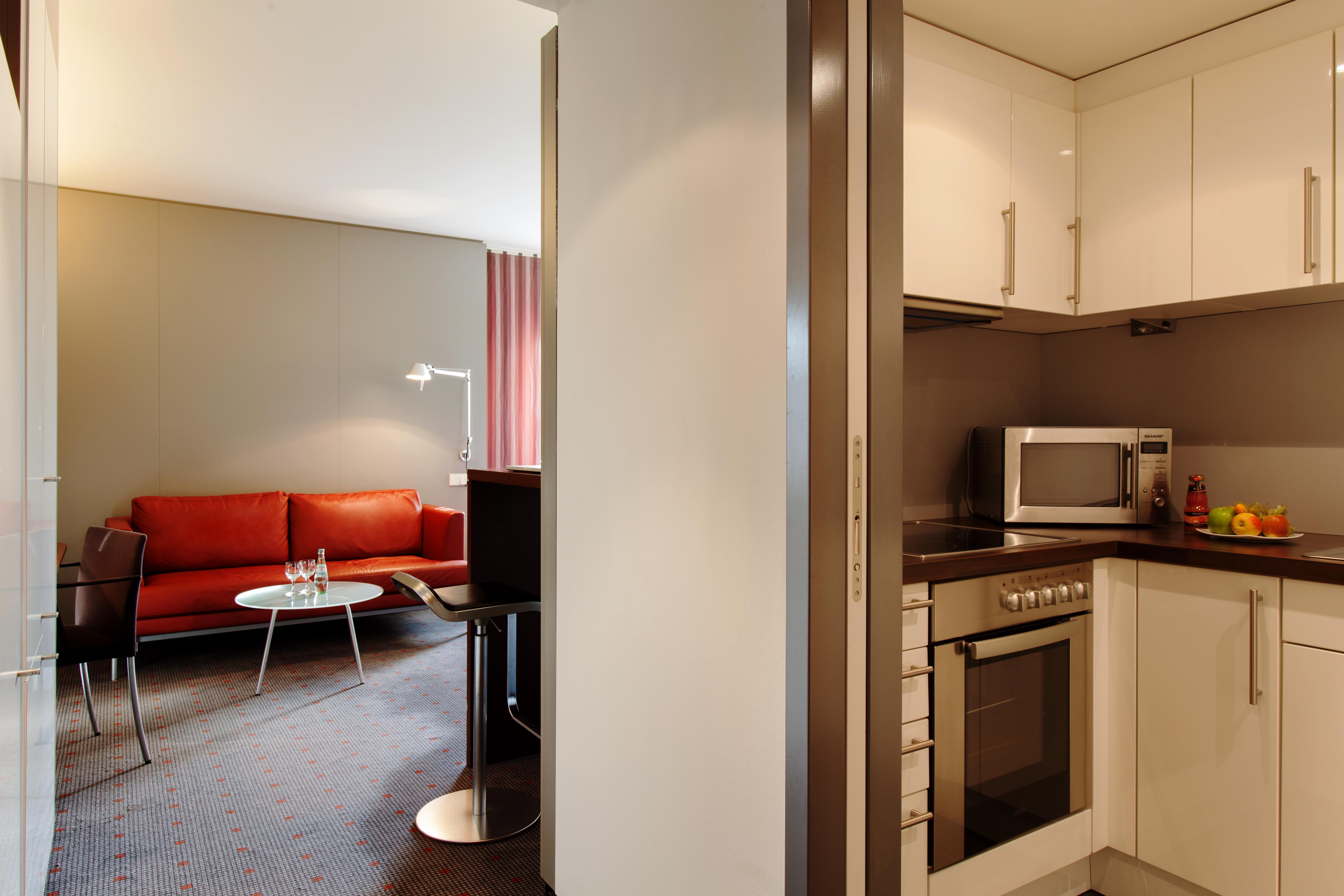Vienna House Easy By Wyndham Stuttgart Hotel Exterior foto