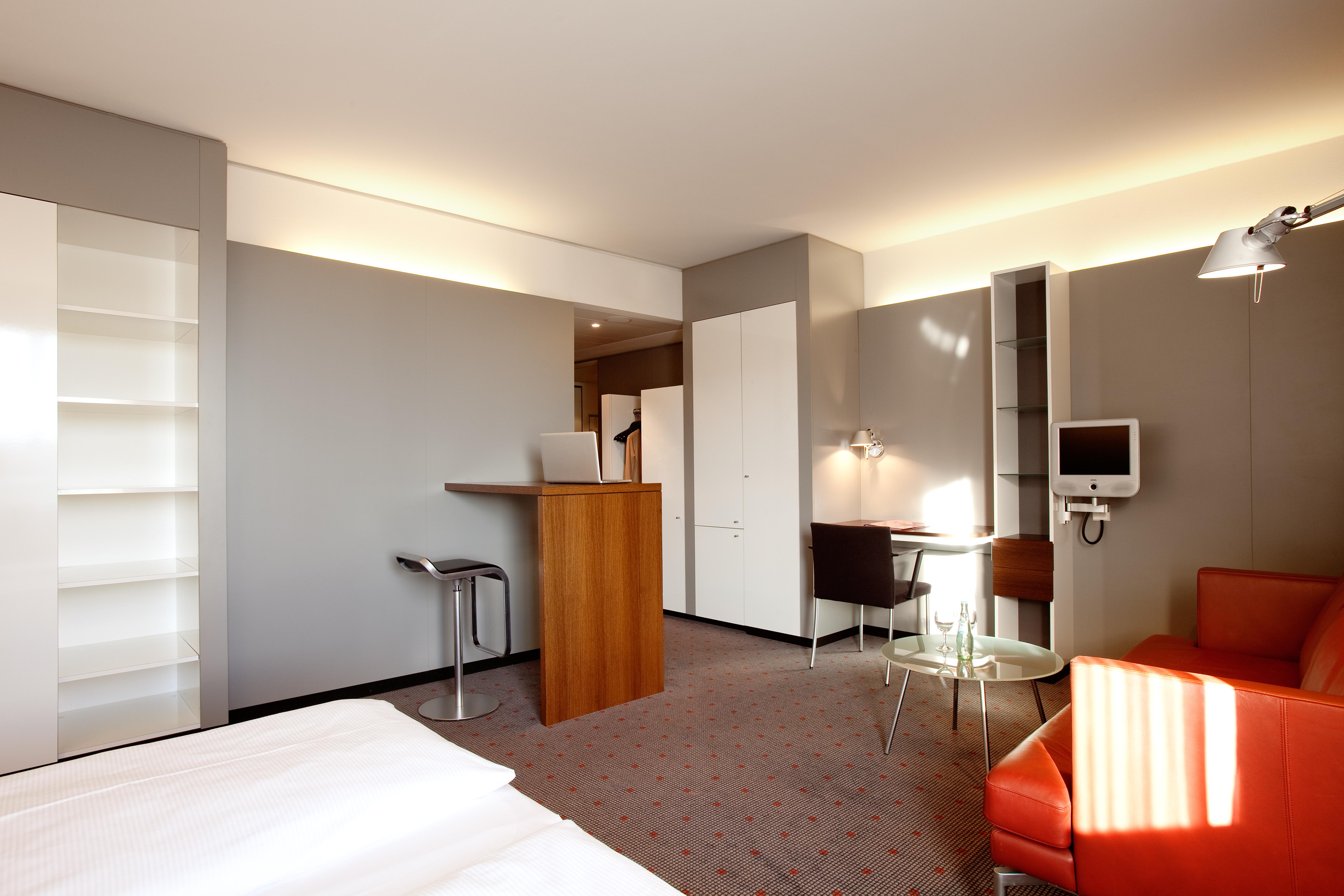 Vienna House Easy By Wyndham Stuttgart Hotel Exterior foto