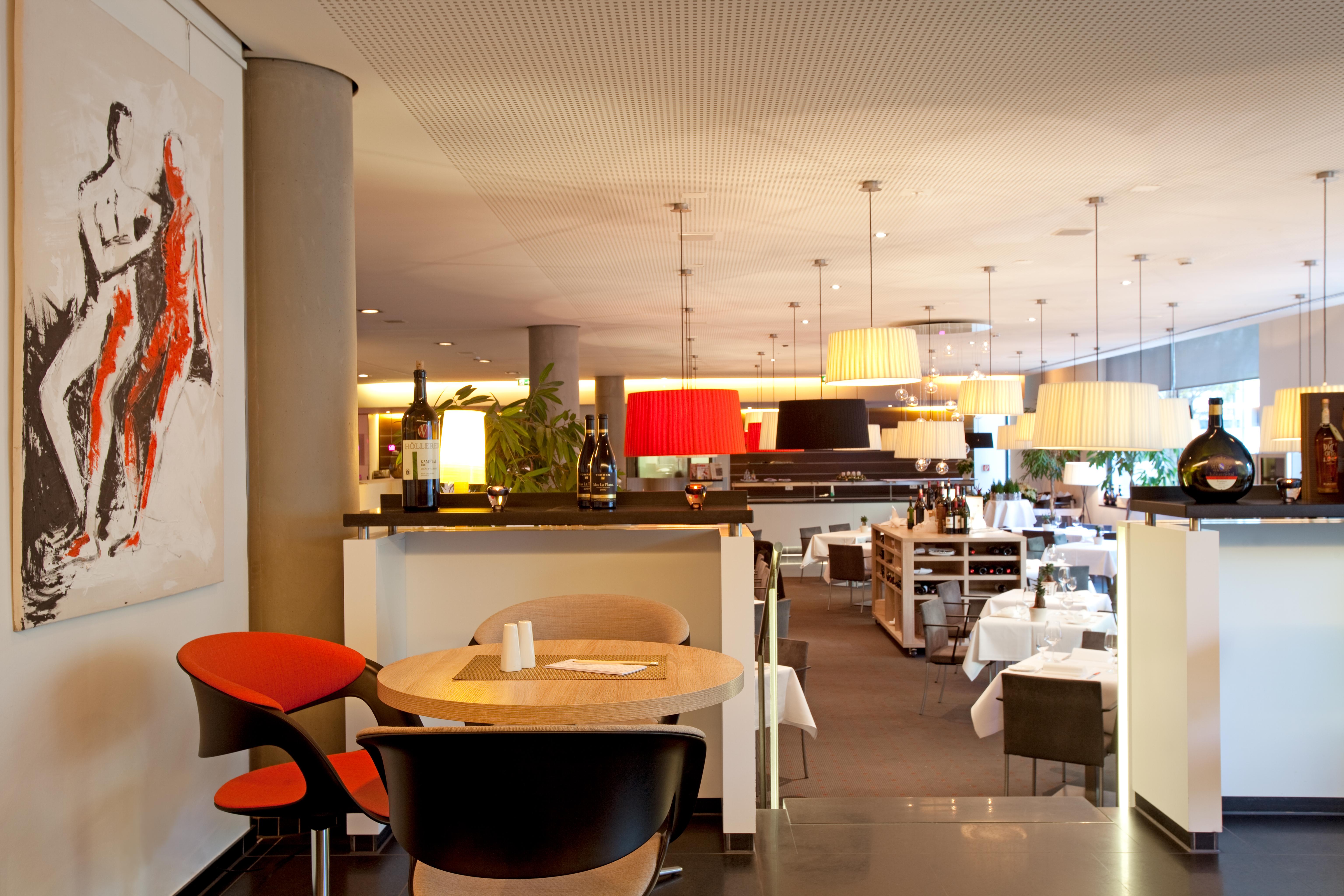 Vienna House Easy By Wyndham Stuttgart Hotel Exterior foto