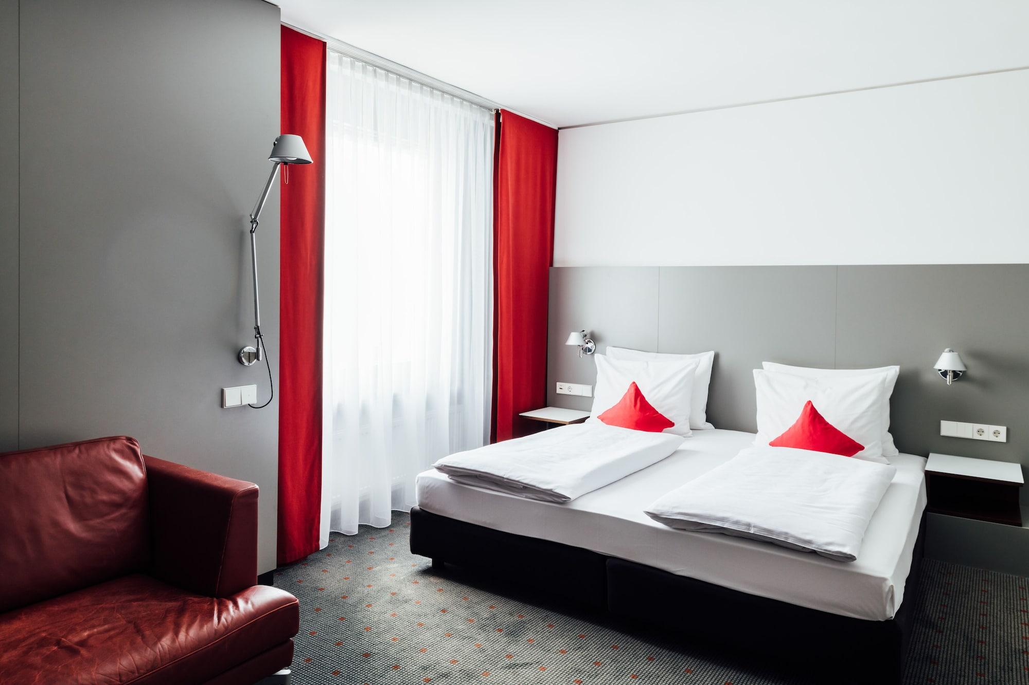 Vienna House Easy By Wyndham Stuttgart Hotel Exterior foto